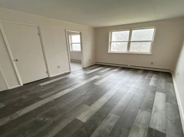 23 Village Pl APT 4, Ithaca, NY 14850
