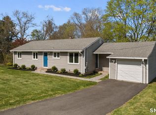35 Fans Rock Road, Hamden, CT 06518