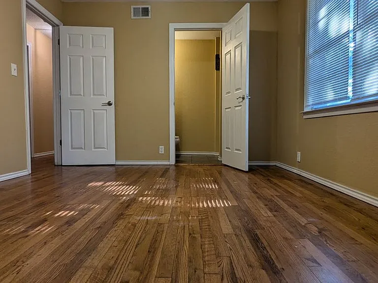 912 Red Bud Dr — Photo 12