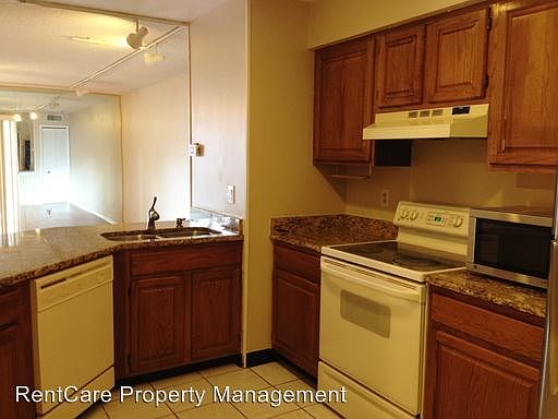 4th image of 4889 Walden Cir