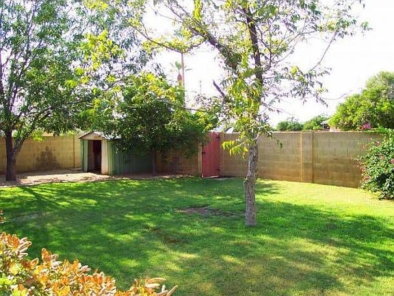4th image of 3308 W Desert Cove Ave