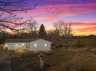 1517 Six Points Rd, Bloomington, IL 61701