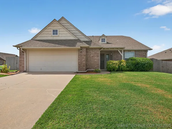 3217 Rushmore St, Bartlesville, OK 74006
