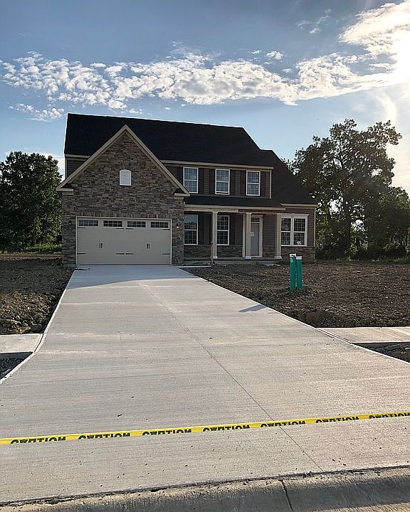 1st image of 3092 Cross Creek Dr