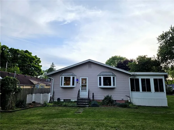 9 Tone Ter, Rochester, NY 14617