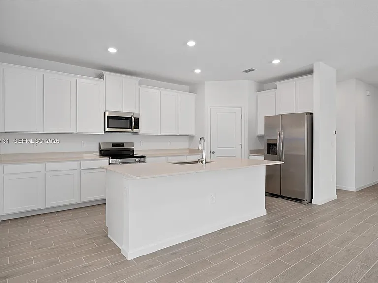 8934 SW 69th Ter — Photo 5