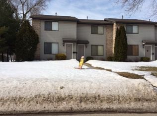 606 Wayne St, Saint Joseph, MI 49085