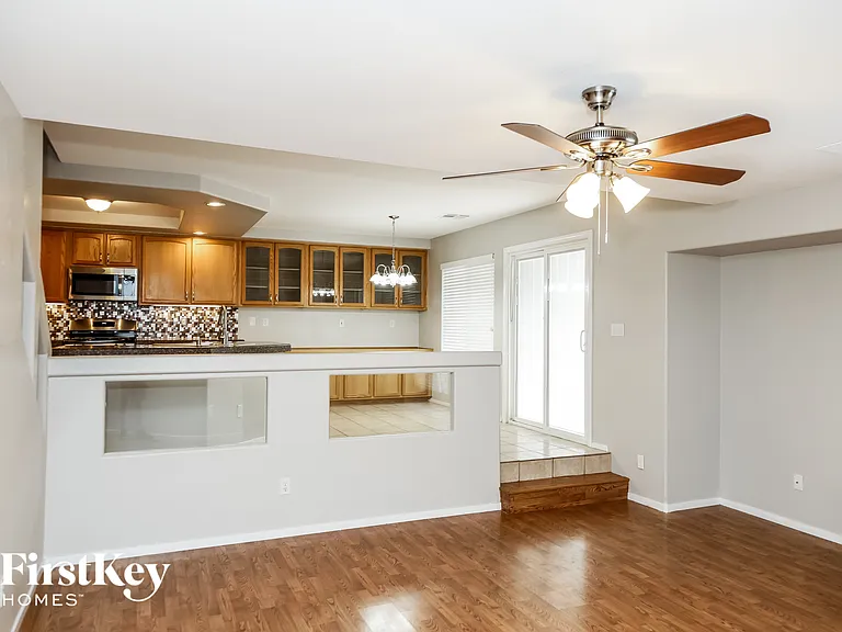 10038 Dragonfly Wing St — Photo 7