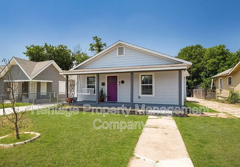 1031 Schley Ave — Photo 7