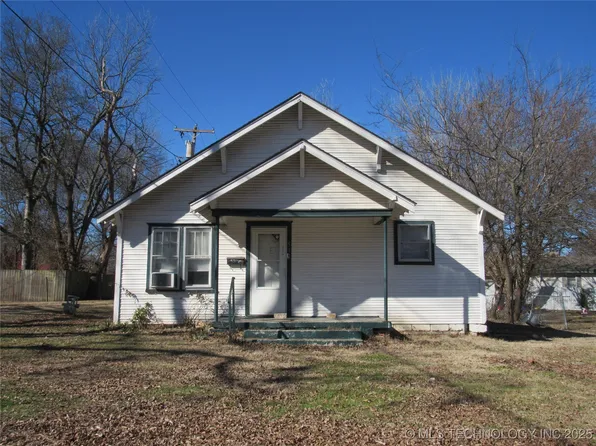 511 S Cherry St, Ada, OK 74820