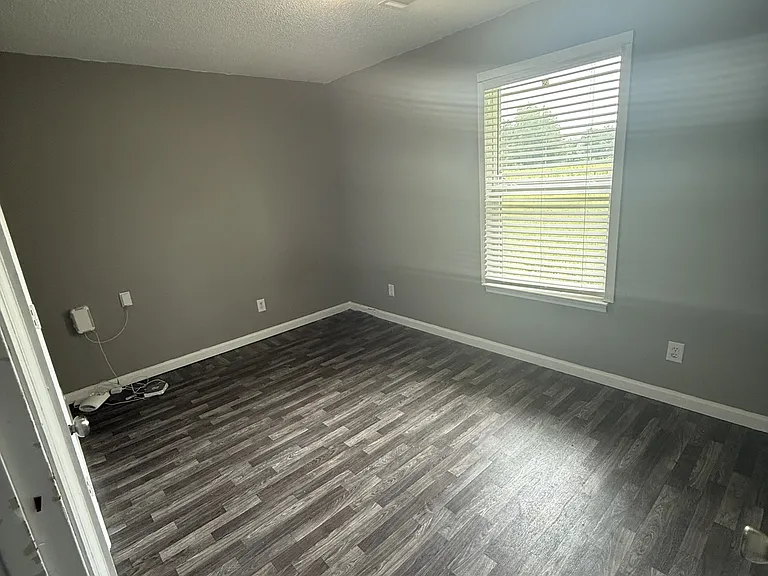 1675 Chain Gang Rd #1675 — Photo 2