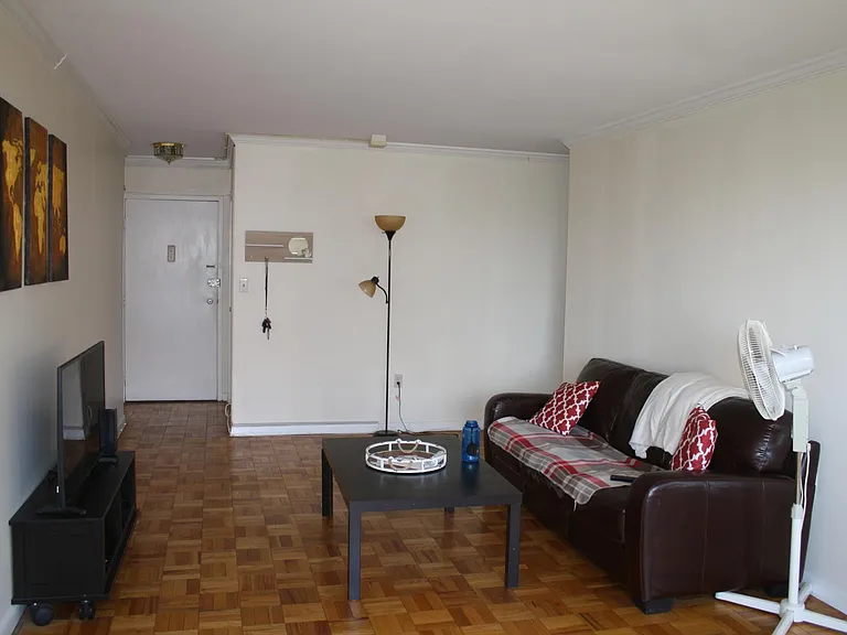 4600 Connecticut Ave NW #806 — Photo 7