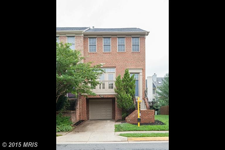 1st image of 46687 Lynnhaven Sq