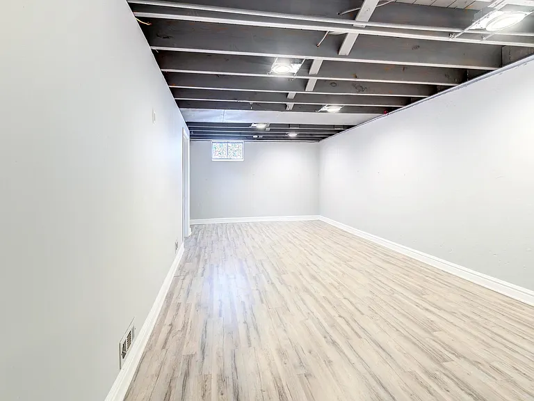 9708 Margo Ann Ln — Photo 20