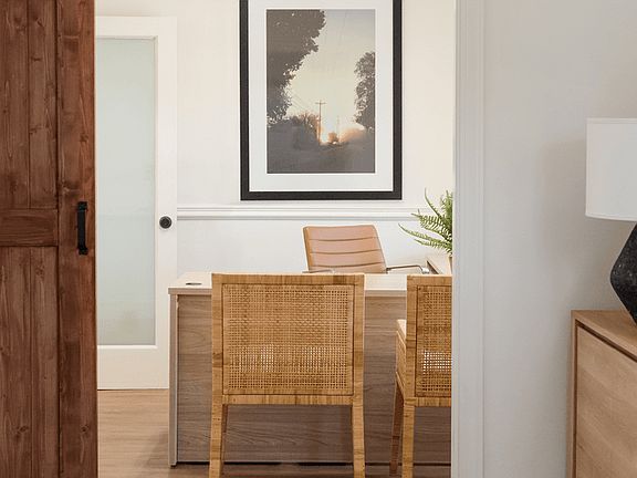 5th image of 700 Washington St #402