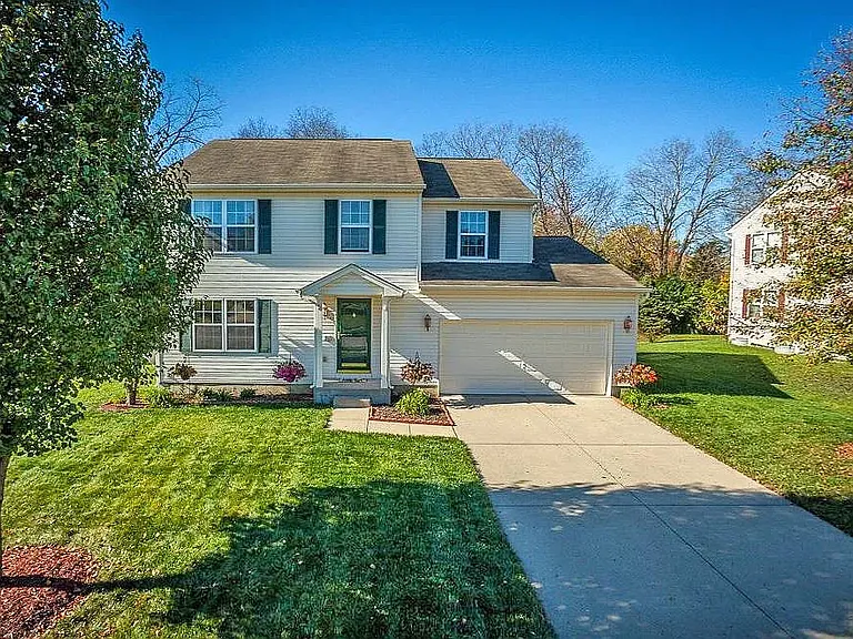 85 W Waterbury Dr — Photo 1
