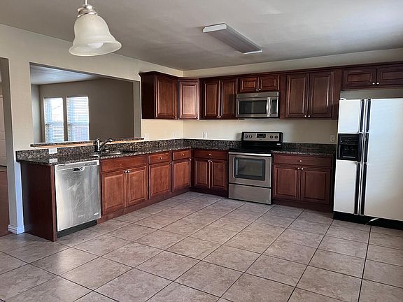 5th image of 510 Bellevue Ln #510