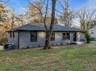 2065 Shelby Dr, Clarksville, TN 37043