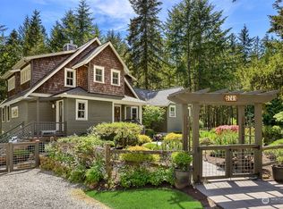 5741 NE Tolo Rd, Bainbridge Island, WA 98110