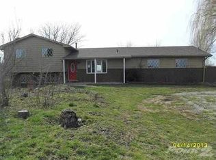 9333 Chinavare Rd, Newport, MI 48166