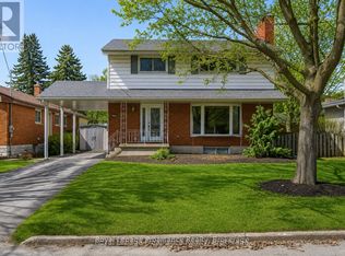 49 Plaza Sq, Belleville, ON K8N 4J2