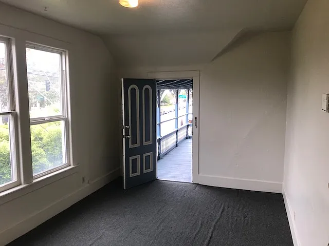 319 Laurel St #2 — Photo 1