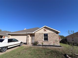 110 Sandlewood Dr, Terrell, TX 75160