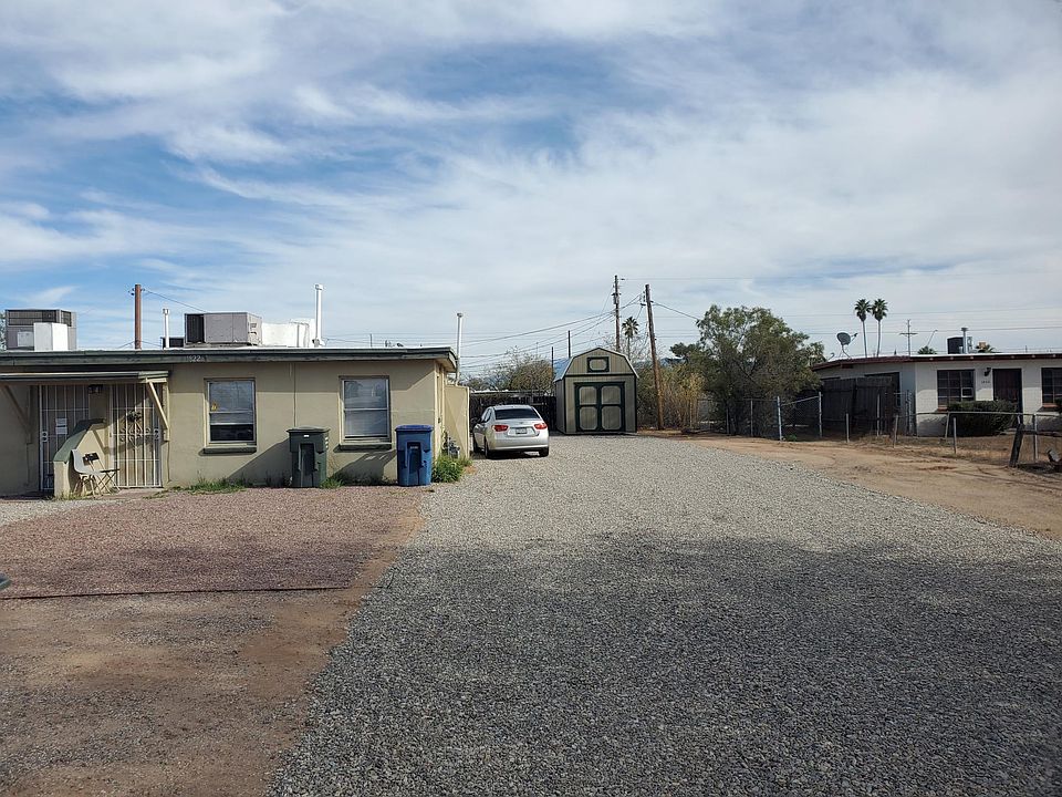 1st image of 1822 N Bell Ave #A