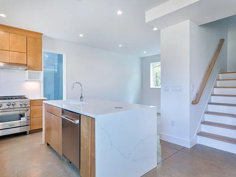 2161 Mayview Rd — Photo 18