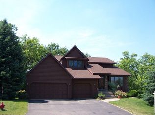 1517 Sherwood Way, Eagan, MN 55122