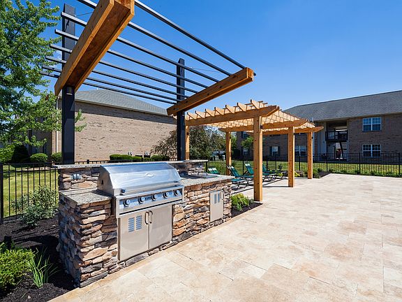 Outdoor Kitchen