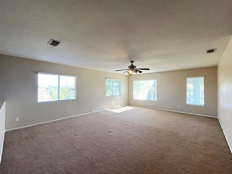 4130 Prairie Dunes Dr — Photo 18