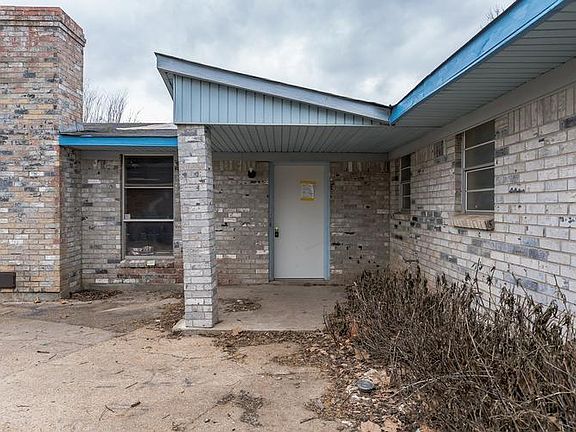 4th image of 2511 Conrad St