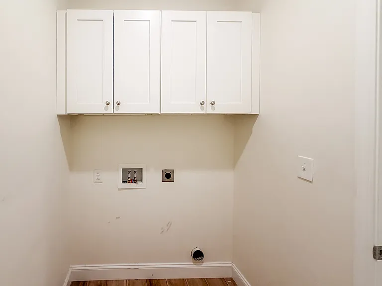 2806 Mineral Springs Ave — Photo 5