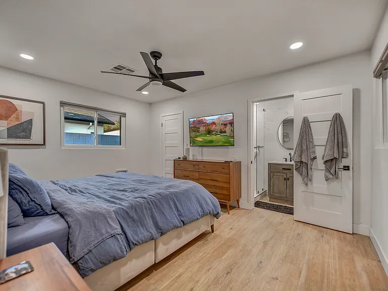 5019 E Windsor Ave — Photo 17