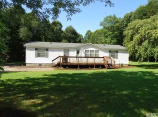 2845 21st Street Ln NE, Hickory, NC 28601