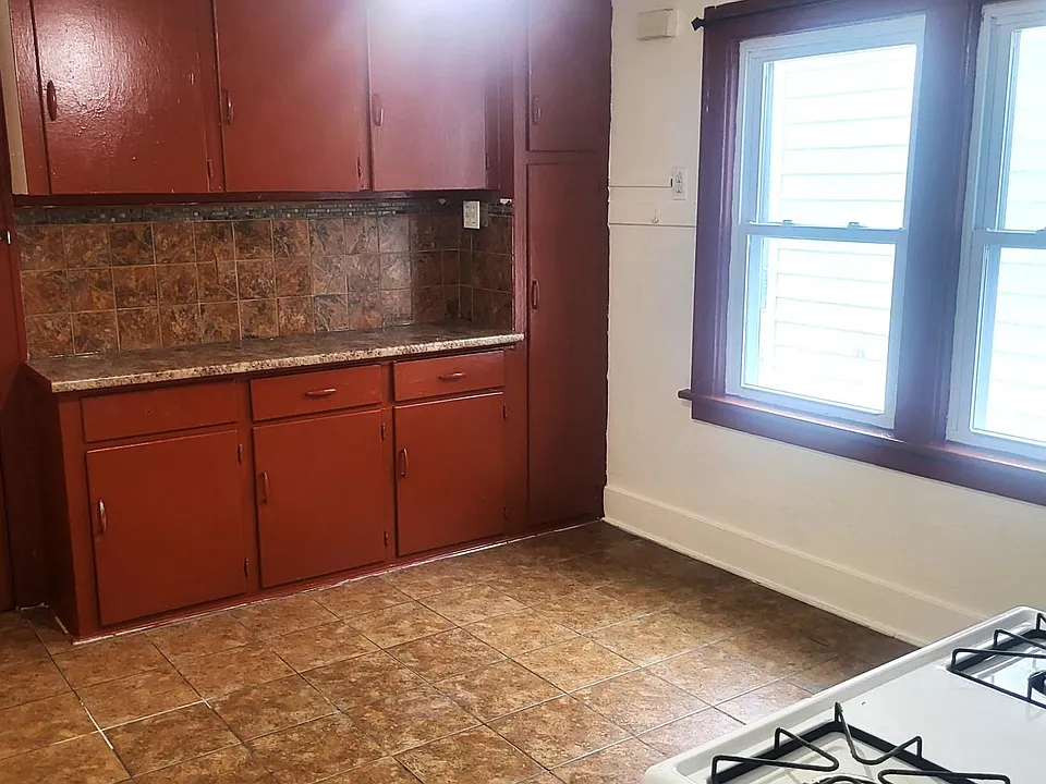 57 Humphrey Rd #2