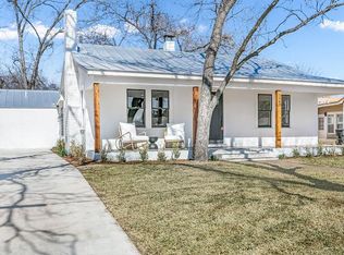 328 W Morse St, Fredericksburg, TX 78624