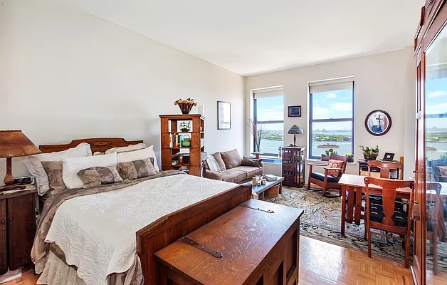 Rented by BLU Real Estate | media 34