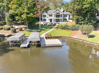 136 Barrington Hall Dr, Eatonton, GA 31024