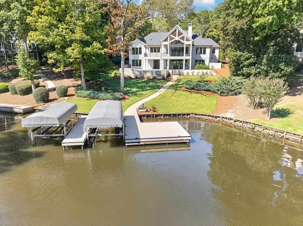 136 Barrington Hall Dr, Eatonton, GA 31024