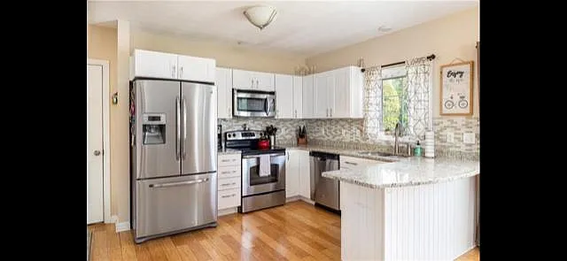 105 Goldenrod Dr — Photo 2