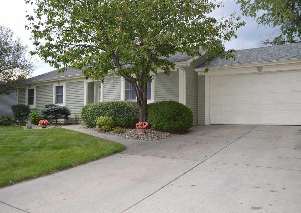 1st image of 29672 Wild Cherry Ln