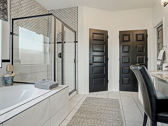 Luxurious owner s luxurious bath