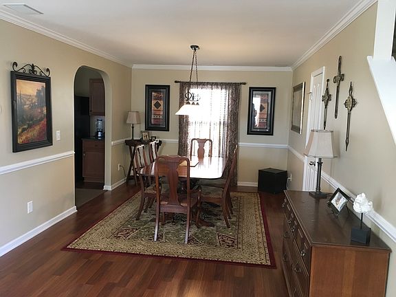 4th image of 322 Collington Dr