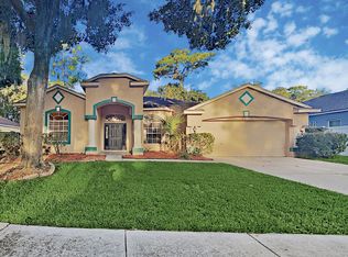 3721 Hollow Wood Dr, Valrico, FL 33596