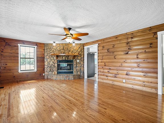 3rd image of 110 Jerry Smith Rd