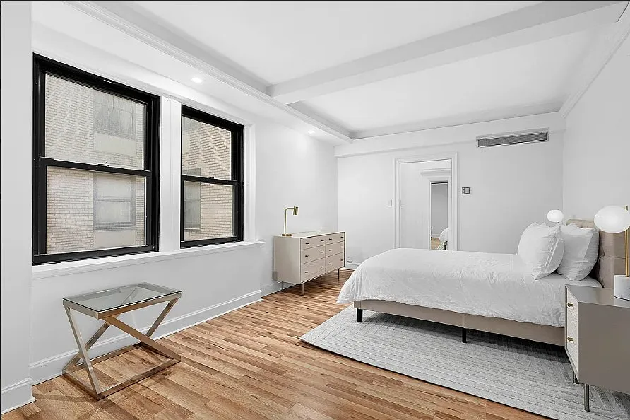 160 Central Park S #661