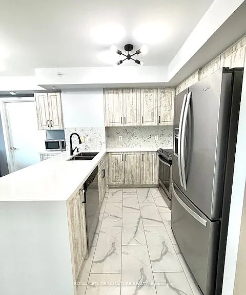 5740 Yonge St #1401 — Photo 21