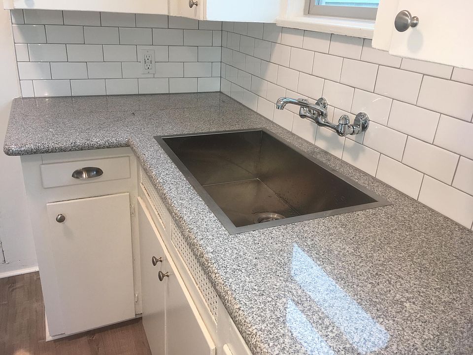 2nd image of 3058 Shasta Cir N